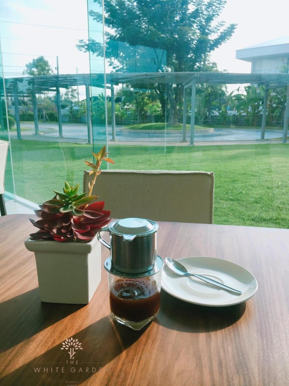 The White Garden Premier Saraburi Hotel Ban Dao Ruang  Eksteriør billede