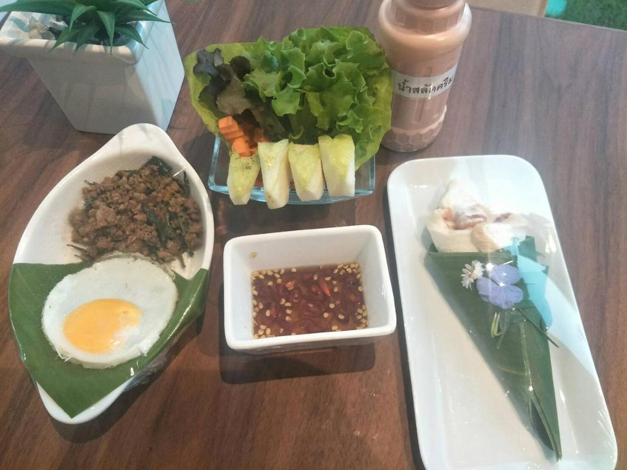 The White Garden Premier Saraburi Hotel Ban Dao Ruang  Eksteriør billede