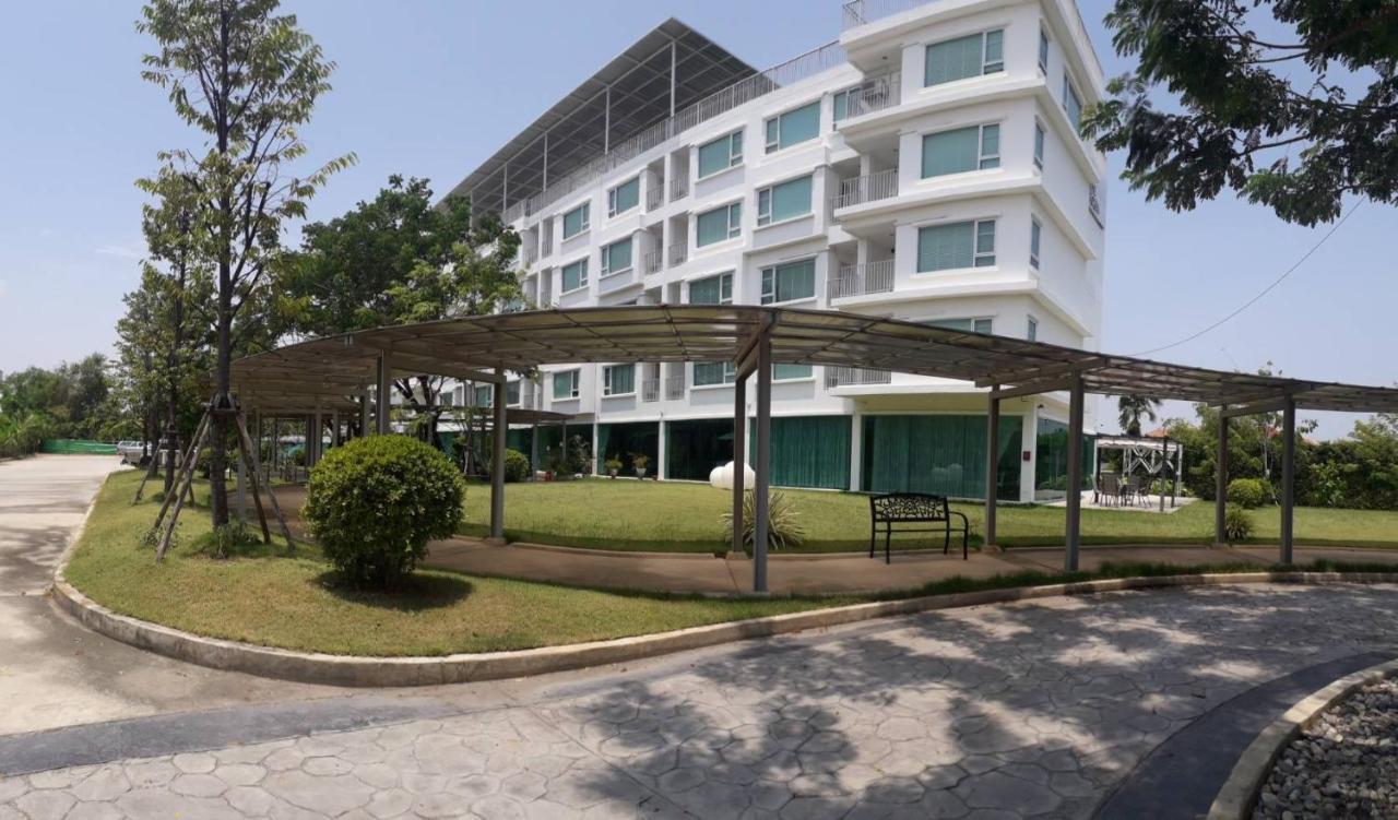 The White Garden Premier Saraburi Hotel Ban Dao Ruang  Eksteriør billede